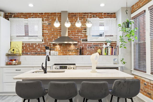 933 Linwood Avenue, Columbus, OH 43206