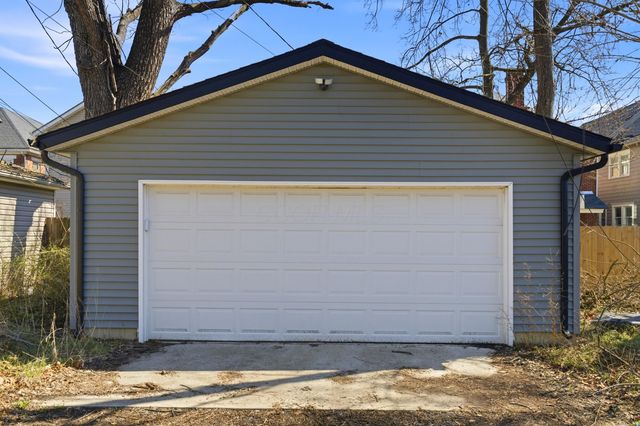 933 Linwood Avenue, Columbus, OH 43206