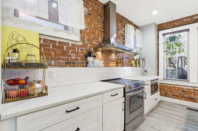 933 Linwood Avenue, Columbus, OH 43206