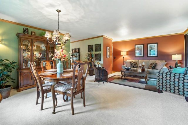 521 WILLOW DRIVE, Fond Du Lac, WI 54935