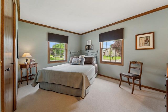 521 WILLOW DRIVE, Fond Du Lac, WI 54935