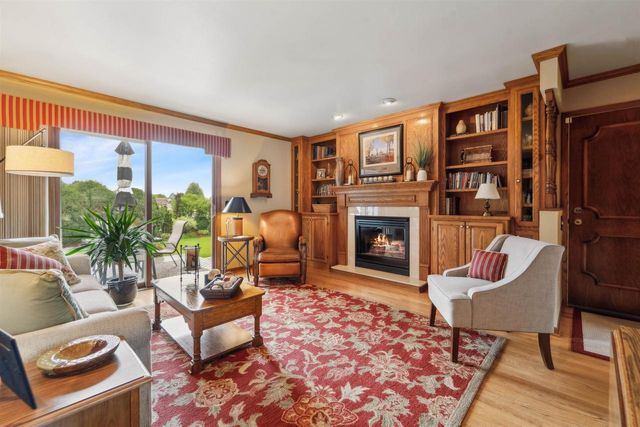 521 WILLOW DRIVE, Fond Du Lac, WI 54935