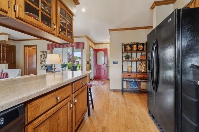 521 WILLOW DRIVE, Fond Du Lac, WI 54935