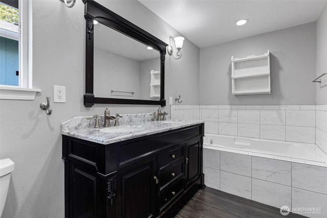 9917 140th Street Ct E, Puyallup, WA 98373