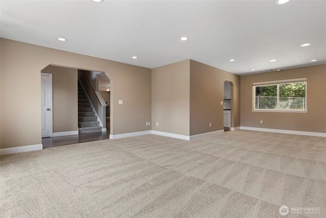 9917 140th Street Ct E, Puyallup, WA 98373