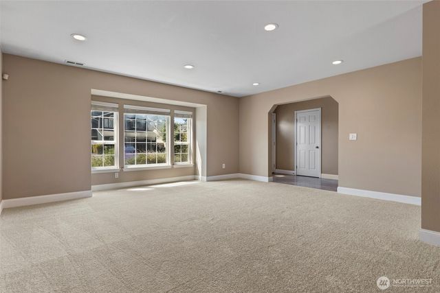 9917 140th Street Ct E, Puyallup, WA 98373