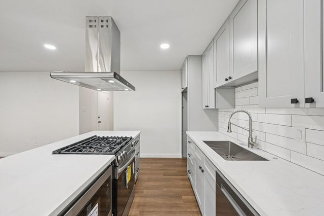 14 Fiddleleaf Court, The Woodlands, TX 77381