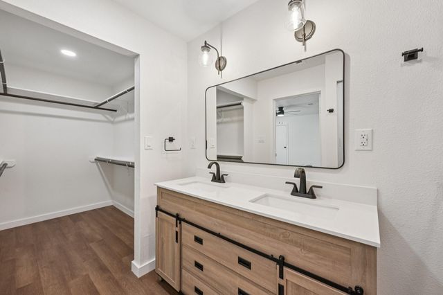 14 Fiddleleaf Court, The Woodlands, TX 77381