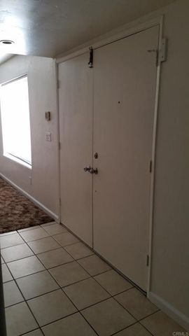 294 Chambers St 12, El Cajon, CA 92020