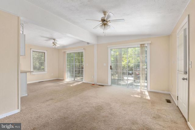 207 CREEKSIDE DR, Locust Grove, VA 22508