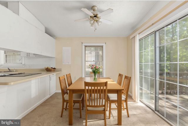 207 CREEKSIDE DR, Locust Grove, VA 22508