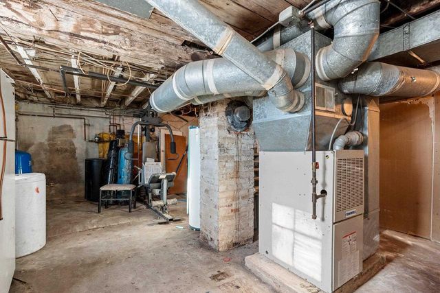 651 N WISCONSIN STREET, Berlin, WI 54923