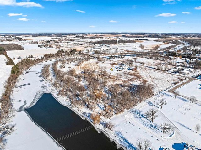 651 N WISCONSIN STREET, Berlin, WI 54923