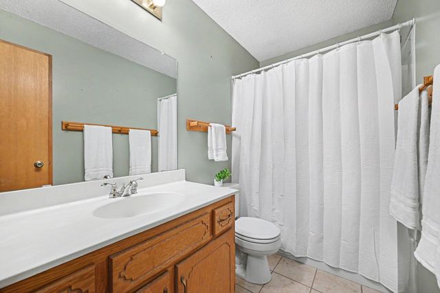9674 Hale Avenue S, Cottage Grove, MN 55016