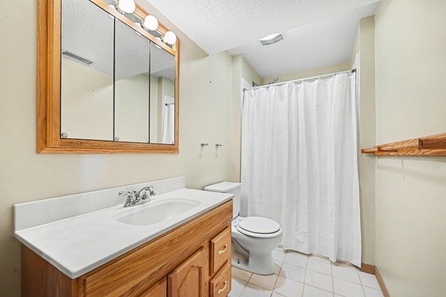 9674 Hale Avenue S, Cottage Grove, MN 55016