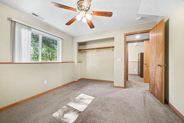 9674 Hale Avenue S, Cottage Grove, MN 55016