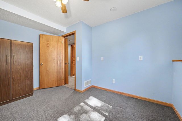 9674 Hale Avenue S, Cottage Grove, MN 55016