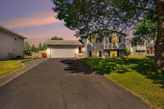 9674 Hale Avenue S, Cottage Grove, MN 55016