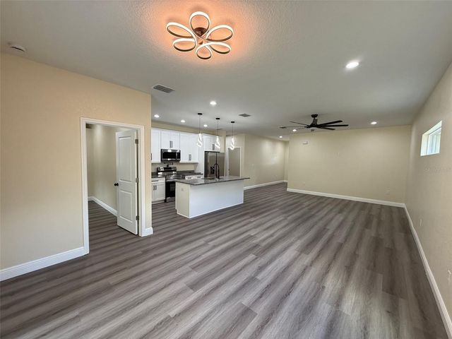 2027 SE 45 TERRACE, Gainesville, FL 32641