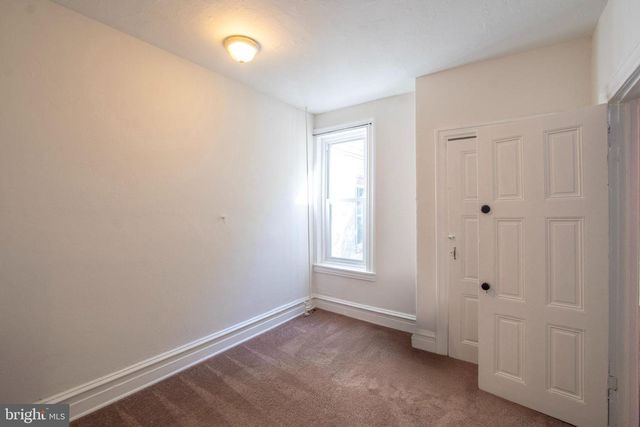 2039 N GRATZ ST, Philadelphia, PA 19121