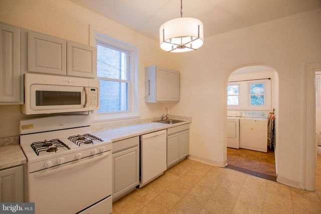 2039 N GRATZ ST, Philadelphia, PA 19121