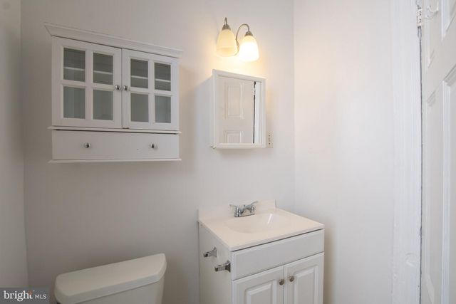 2039 N GRATZ ST, Philadelphia, PA 19121