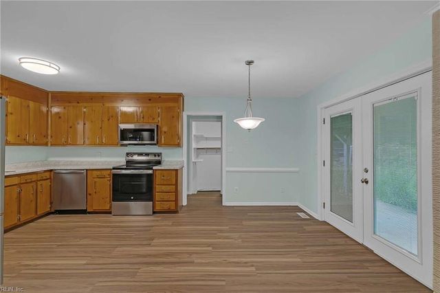 863 Catalina DR, Newport News, VA 23608
