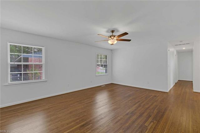 863 Catalina DR, Newport News, VA 23608