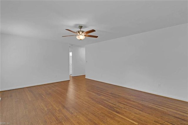 863 Catalina DR, Newport News, VA 23608