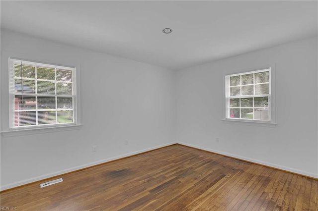 863 Catalina DR, Newport News, VA 23608
