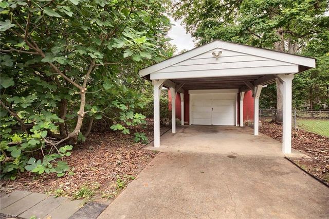 863 Catalina DR, Newport News, VA 23608