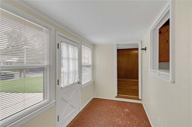 863 Catalina DR, Newport News, VA 23608