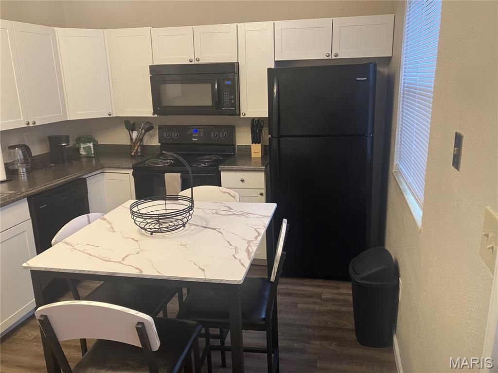 1009 Belle Valley Drive 8, Belleville, IL 62220