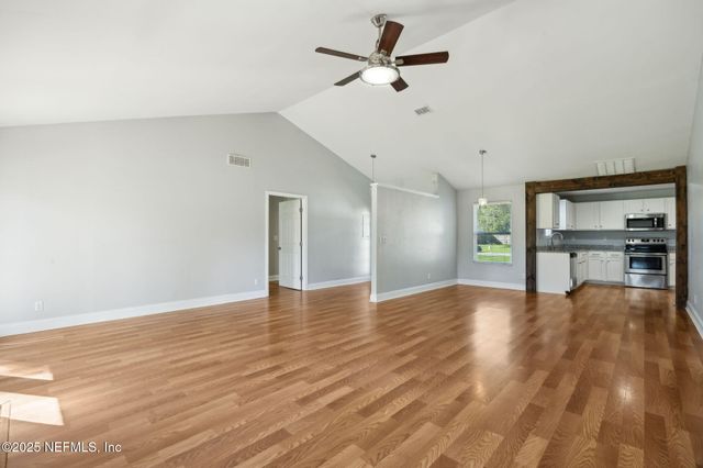 14773 N ALIMACANI Trail, Jacksonville, FL 32226