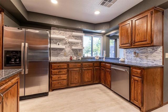 2325 East Hills Drive, Moore, OK 73160