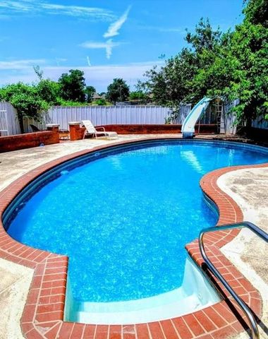 2325 East Hills Drive, Moore, OK 73160