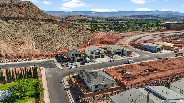 1089 E COYOTE CREST DR, Washington, UT 84780