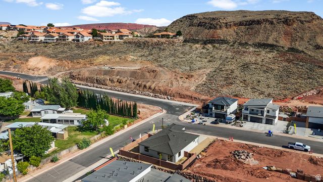 1089 E COYOTE CREST DR, Washington, UT 84780