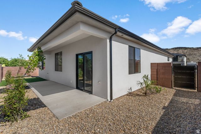 1089 E COYOTE CREST DR, Washington, UT 84780