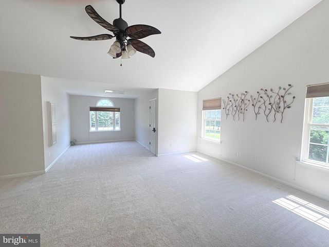 23063 PEMBROOK DR, Hollywood, MD 20636