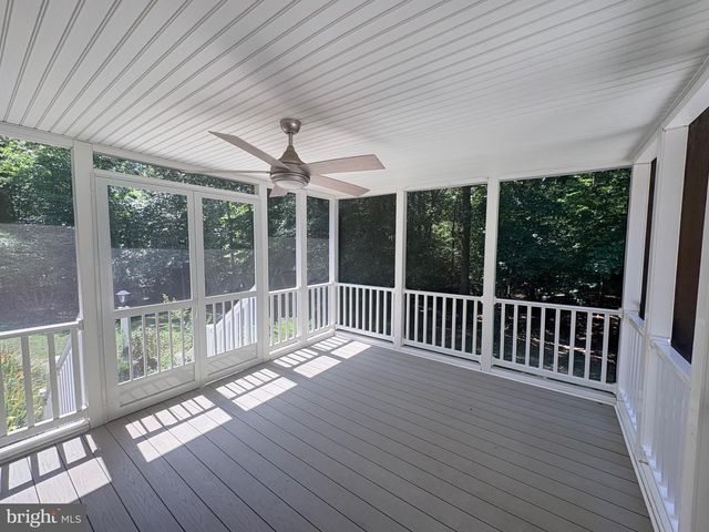 23063 PEMBROOK DR, Hollywood, MD 20636