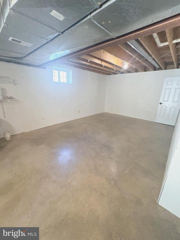 23063 PEMBROOK DR, Hollywood, MD 20636