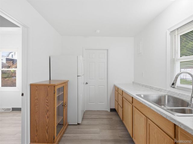 808 Corwin Court, Pontiac, MI 48340