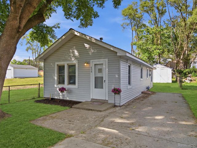 808 Corwin Court, Pontiac, MI 48340