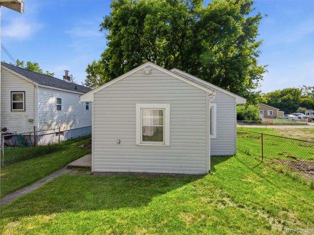 808 Corwin Court, Pontiac, MI 48340