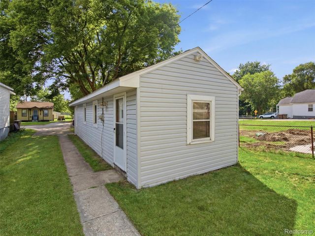 808 Corwin Court, Pontiac, MI 48340