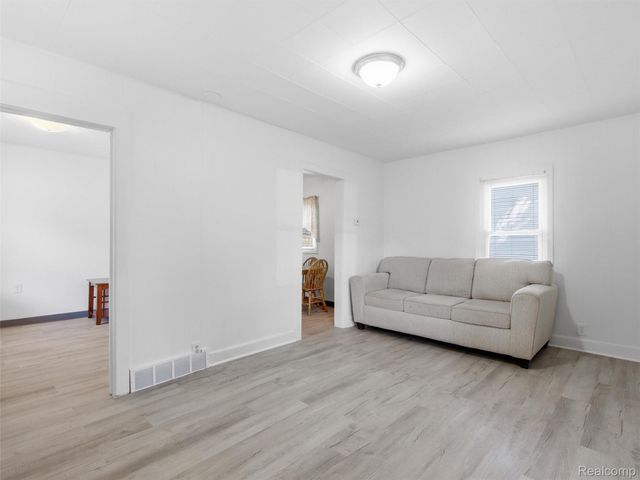 808 Corwin Court, Pontiac, MI 48340