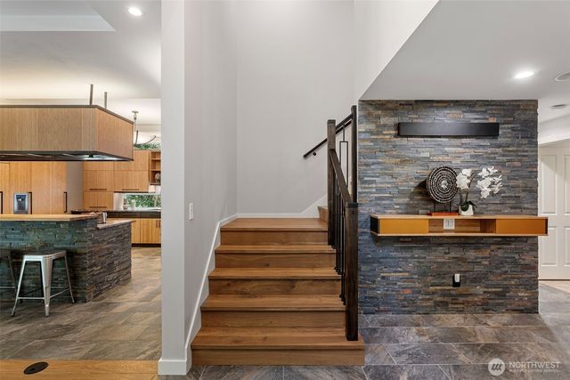 16430 266th Avenue SE, Issaquah, WA 98027