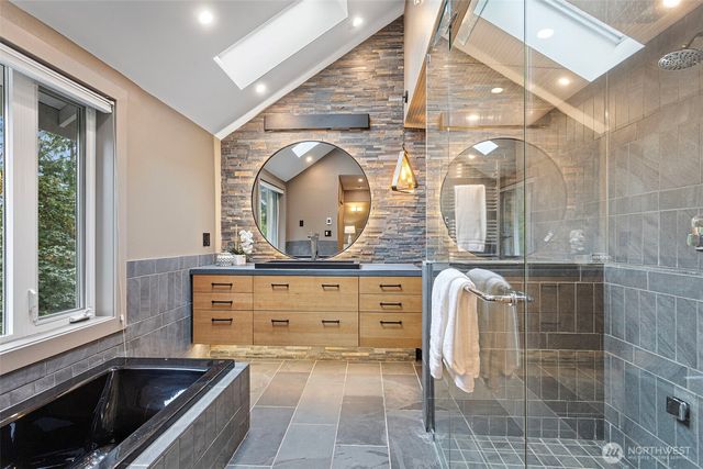 16430 266th Avenue SE, Issaquah, WA 98027