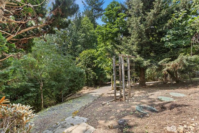 16430 266th Avenue SE, Issaquah, WA 98027